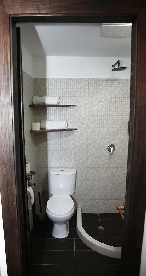 Hotel Omer Berat 0*,  Albania