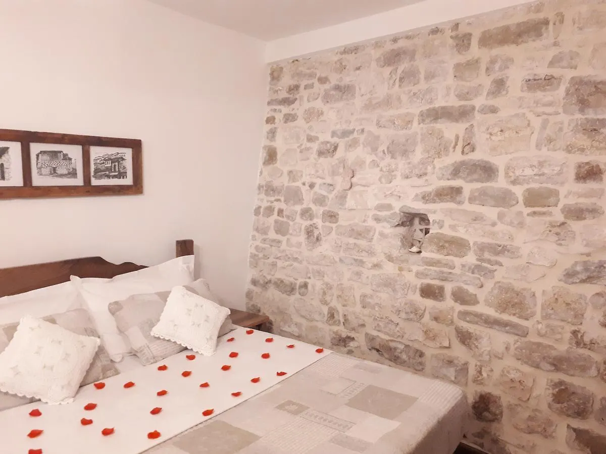 Hotel Omer Berat
